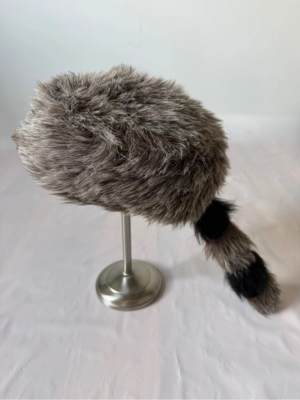 Rinco Faux Fur Coonskin Cap Hat Raccoon Tail Brown Grey ⁠Davy Crockett⁠ ⁠kids OS